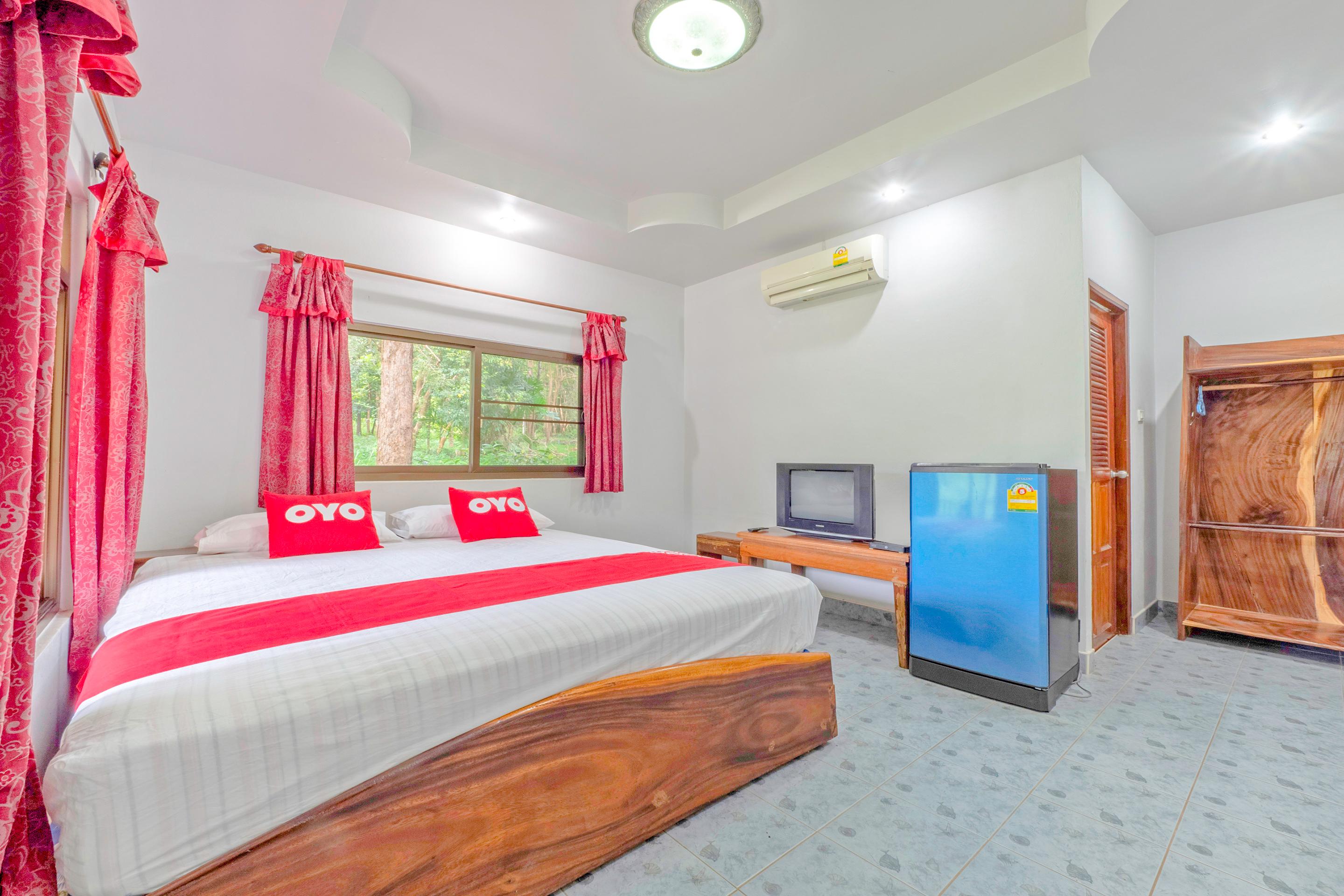 Oyo 1149 Best Resort Tha Mai Bagian luar foto